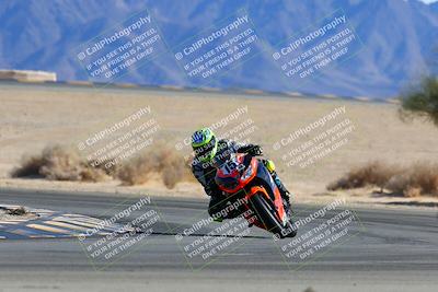 media/Jan-08-2022-SoCal Trackdays (Sat) [[1ec2777125]]/Turn 4 (1145am)/